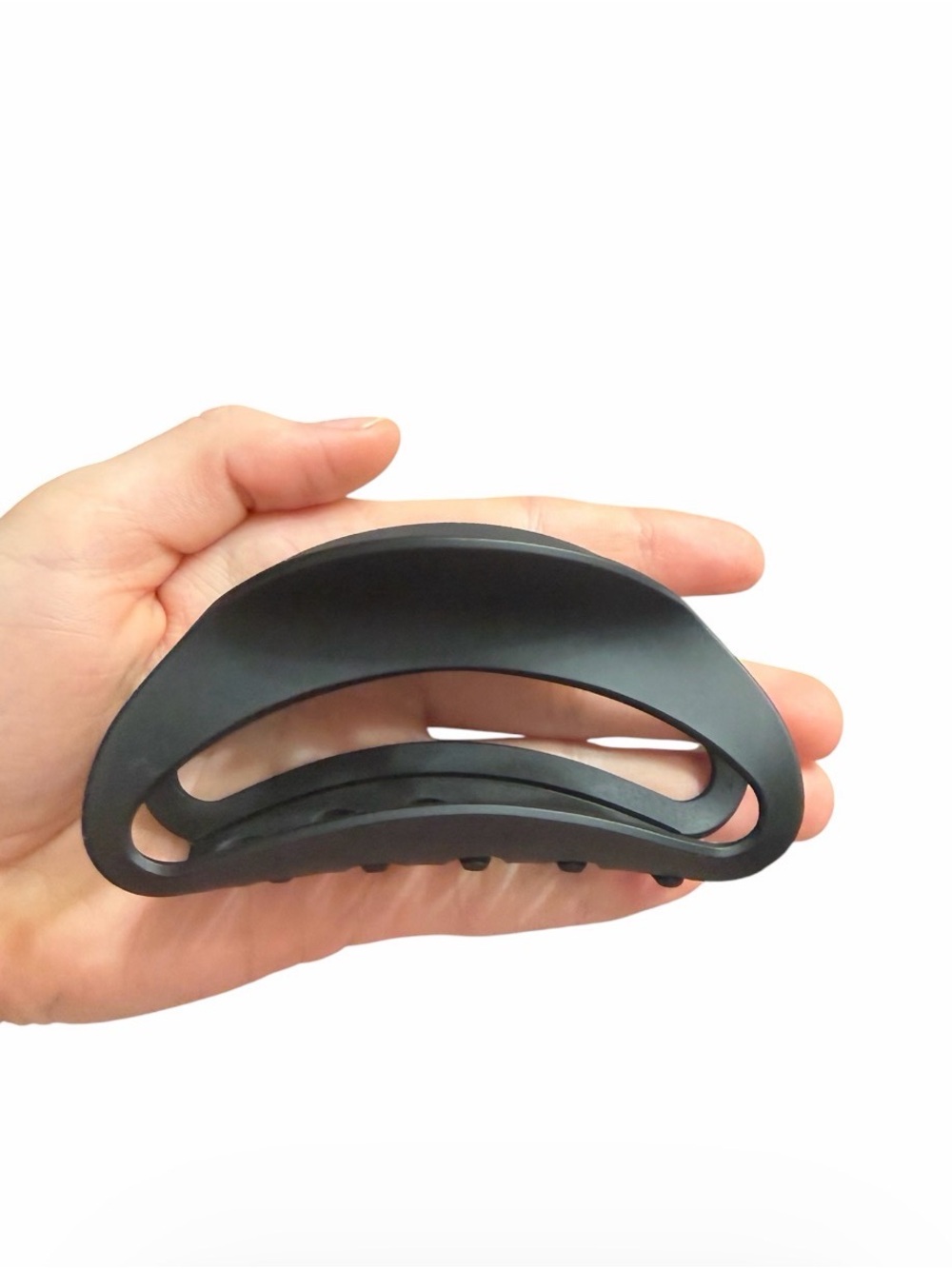 Universal Thread Black Hair Claw Clip Crescent Curved Matte Finish NEW